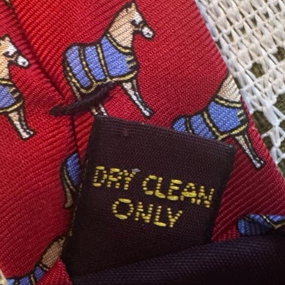 Alynn Neckwear Horse with Blanket Red / Blue Silk Tie 59" L 4" W Equestrian USA - Picture 8 of 8